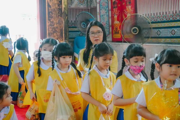 โรงเรียนปรีชานุศาสน์